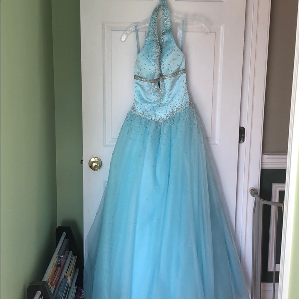 PROM DRESS